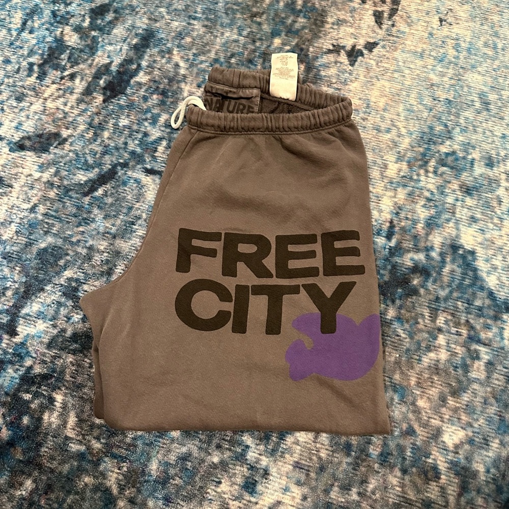 Gray Free City Sweatpants